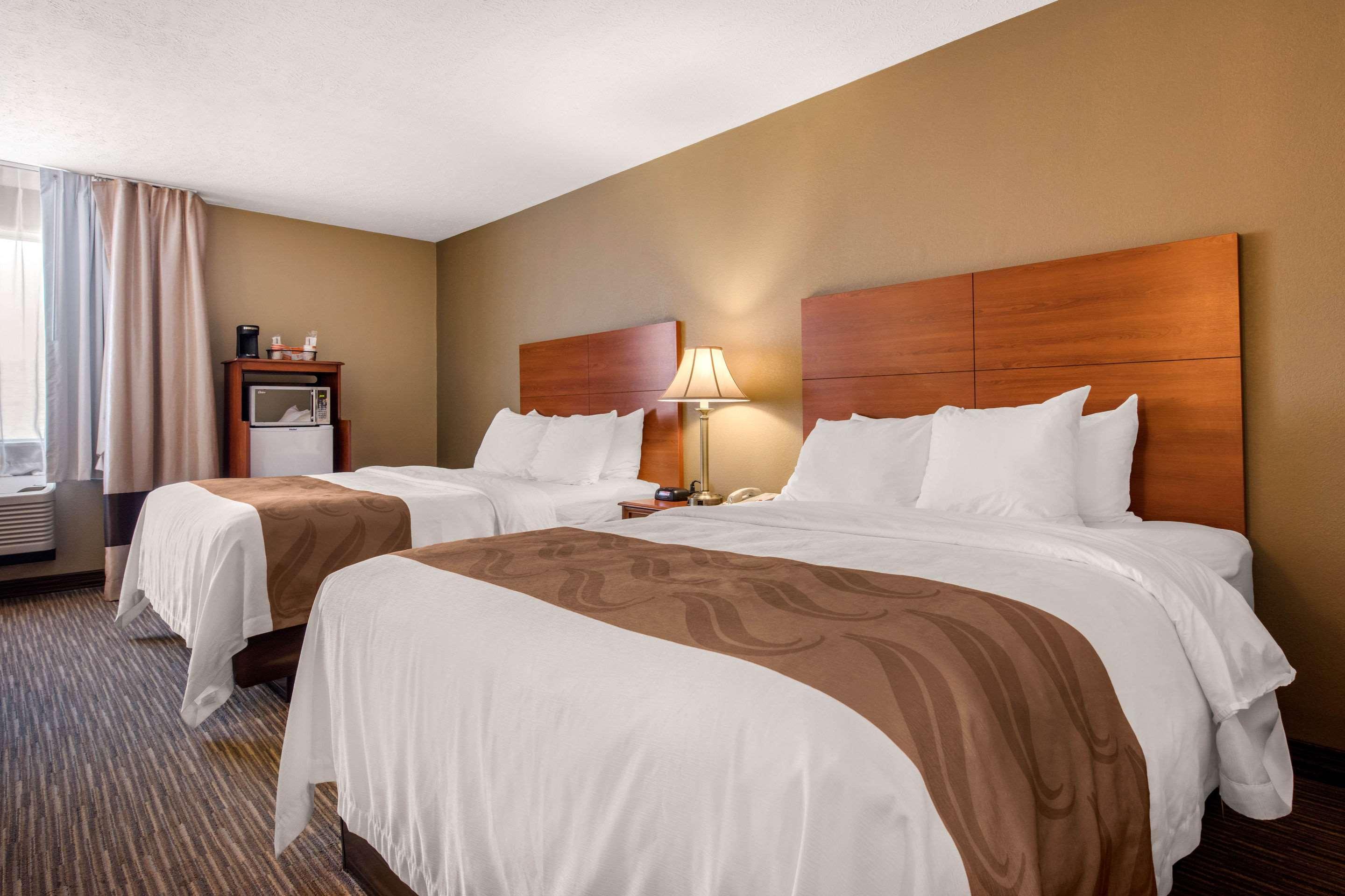 Quality Inn & Suites New Castle Exterior foto