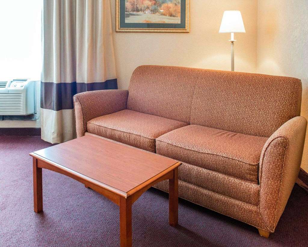 Quality Inn & Suites New Castle Habitación foto