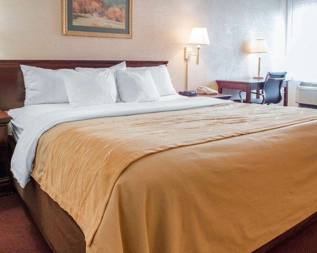 Quality Inn & Suites New Castle Habitación foto